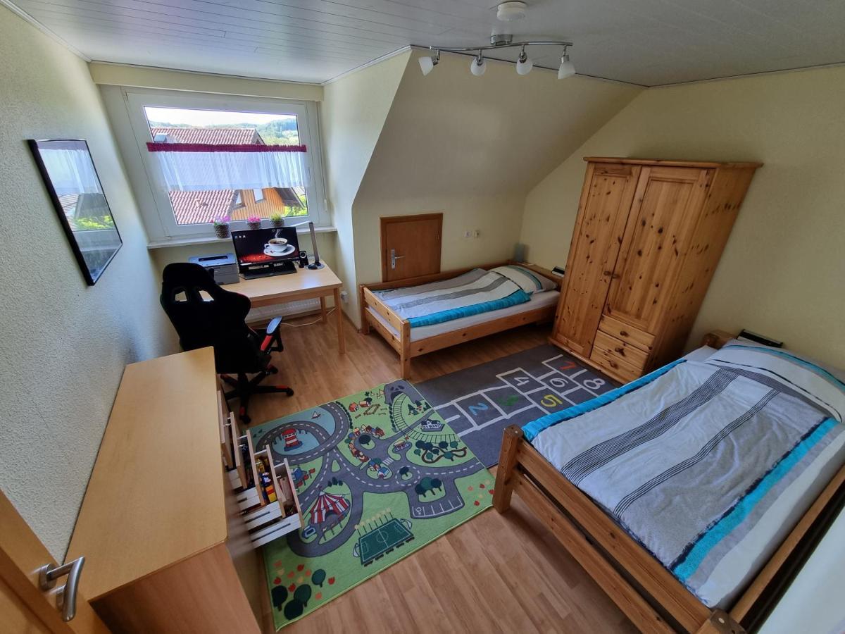 Ferienwohnung Lindlar-Linde Bagian luar foto