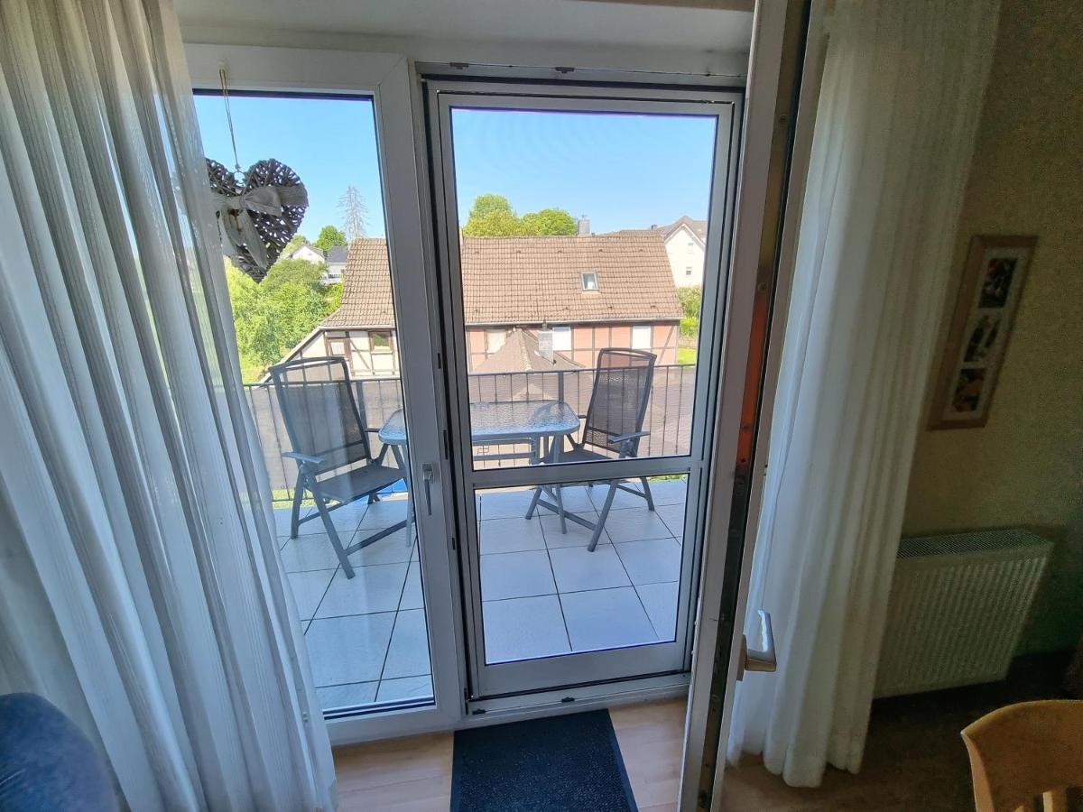 Ferienwohnung Lindlar-Linde Bagian luar foto